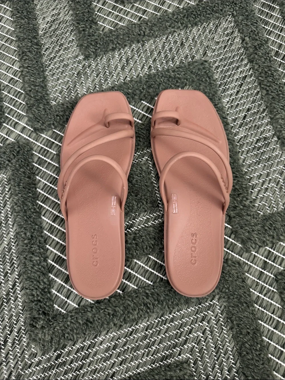 CROCS Malibu Sandal in Milk Chocolate